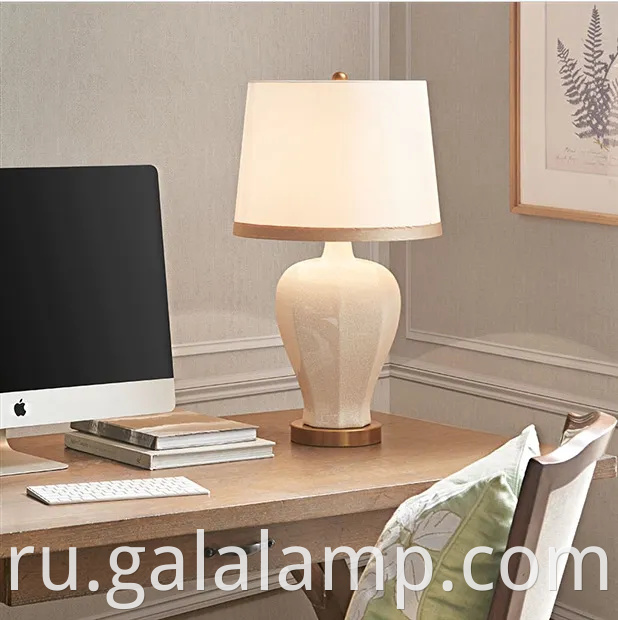 Элегантная американская классическая керамическая настольная лампа для гостиных